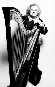 One of Prince’s favourite artists throughout the 80’s & 90’s was master Harpist Andreas Vollenweider. Previously I did a thread on him here: https://twitter.com/deejayumb/status/1233158814570045442?s=21