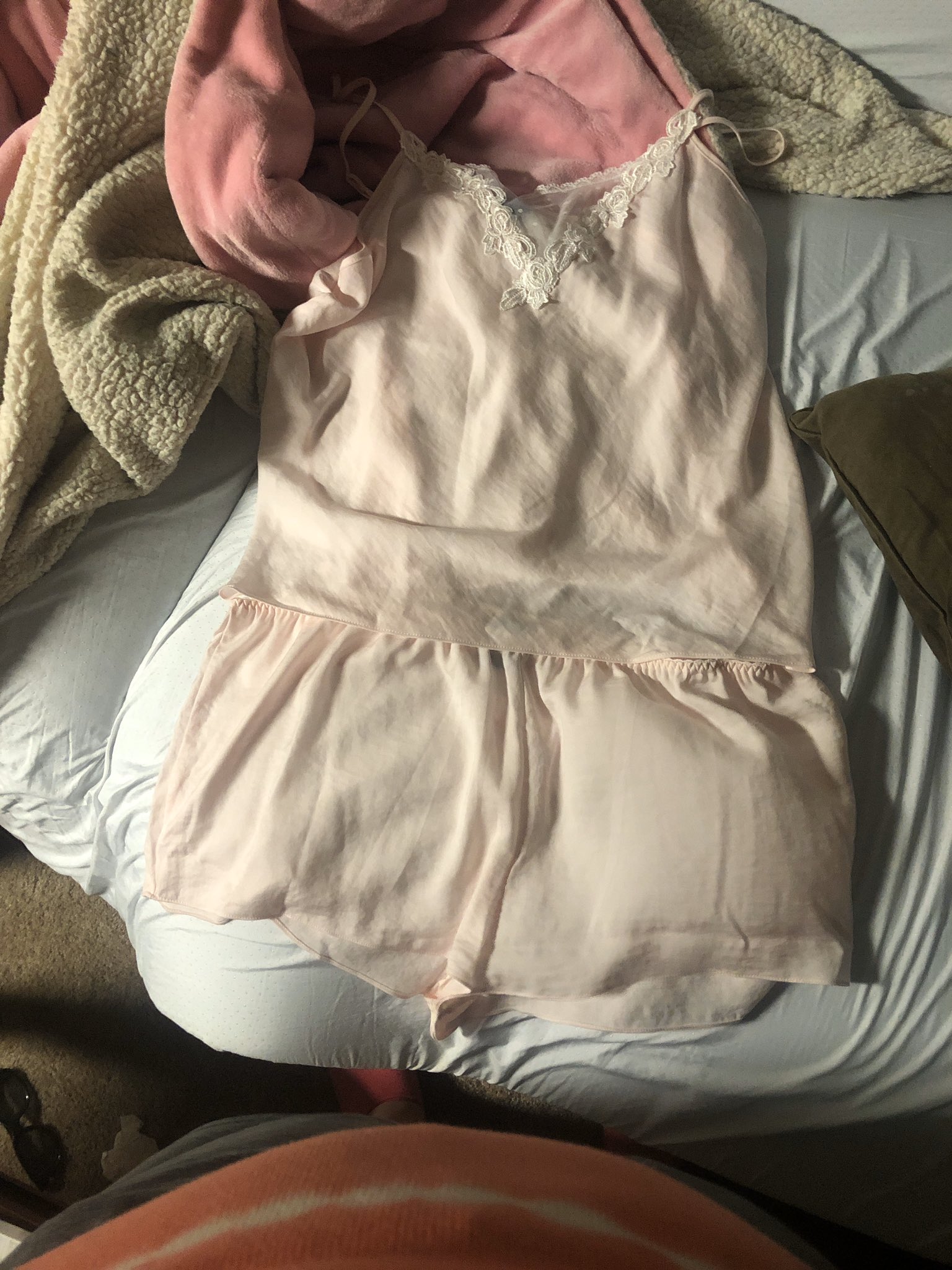 Wanna see me wear this? 
Sub to my #free #onlyfans! 
https://t.co/IUZj9SAuHn

#onlyfansgirl #onlyfansnewbie