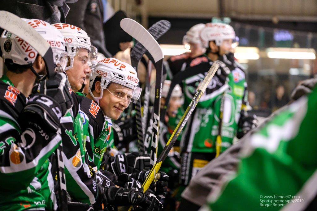 Wälder absolvierten erste Eiseinheit ....