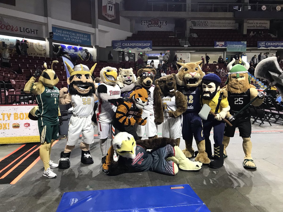 EWU Swoop tweet media