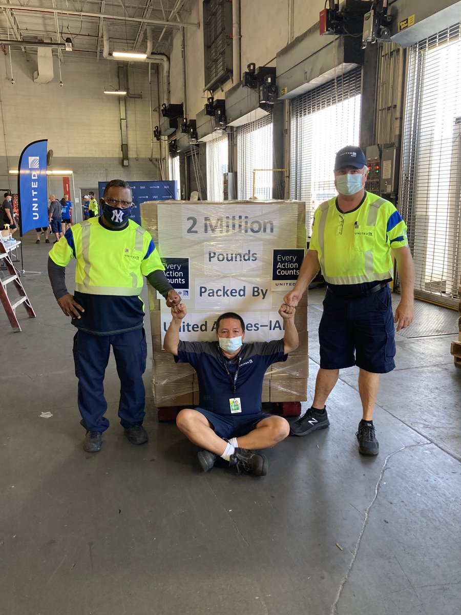 jaimemaury1's tweet photo. Team Houston completed another milestone. United workforce completes 2 million pounds of packaged goods for the community during trying times. Covid 19 will not stop us from giving back to the community https://t.co/Zzm92Iv7lP