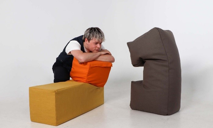 Studenten <a href="/HKUtrecht/">HKU</a> delen 26 juni tijdens 2 ochtend inspiratiesessies hun werk. Zo vertelt Esther Feenstra over haar ontwerp voor psychotherapie sessies met familieopstelling design-praktijk.nl Mail leon.vanderijt@ucreate.nl als je wilt meedoen. #psychotherapie #ontwerp