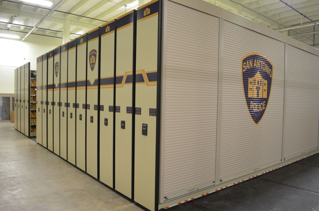 cutyourspace's tweet photo. #ThingsSSGCanDo
Good morning! If you want to specialize your high-density mobile shelving, let us add your brand or logo to differentiate your organization from others.
Check out these images of some of his past installs.
Link: https://t.co/bes5aP9db3
#specialized #highdensity https://t.co/N3MaeuTvkQ