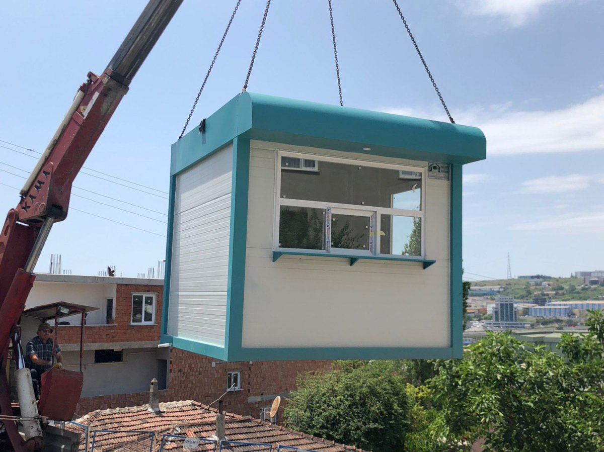 hamzasayir041's tweet photo. Hayırlı olsun DİLOVASI.

Kocaeli Büyükşehir Belediye'mizin öncülüğünde 22 Şubat'ta müjdesini verdiğimiz Halk Ekmek satış noktalarımızın konteynerlarını yerlerine yerleştirdik.

Yakında AÇIYORUZ...

Teşekkürler @kocaelibld
Teşekkürler @tahirbuyukakin

#YükselenŞehirDilovası https://t.co/RNMAgyv1QD