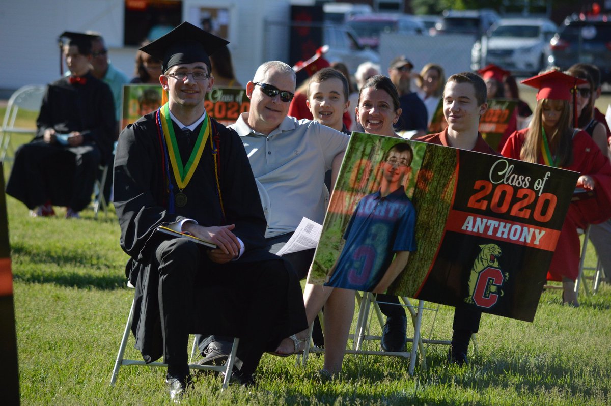 LitchfieldEA's tweet photo. CHS Class of 2020: Add resilient to their list of virtues, as not even a pandemic could damper their graduation ceremony, nor their bright futures! https://t.co/4maAaybRsJ