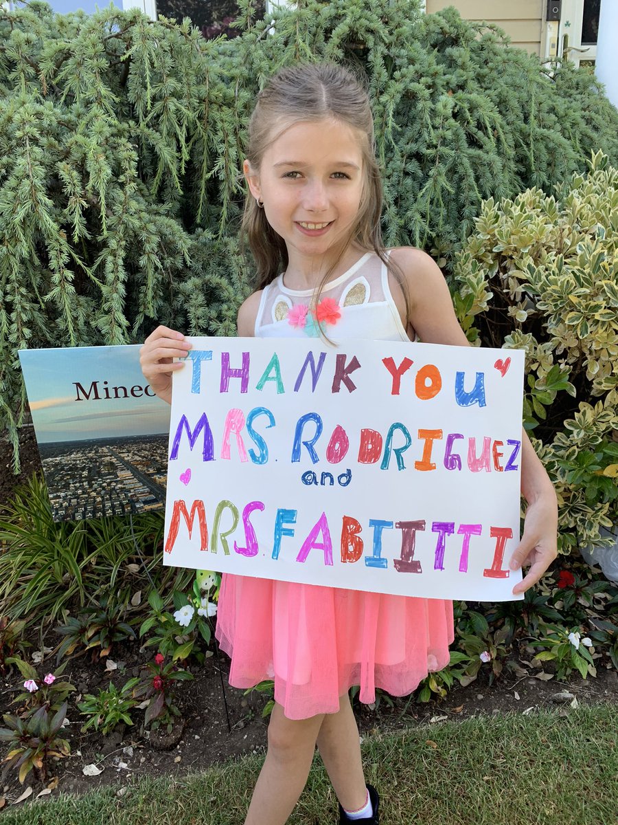 Tammybtvs's tweet image. Thank you @MrsRodr1guez and @MrsFabiitti for all of your hard work this year! We couldn’t have had better teachers for such a unique school year! 💓👏 @Jackson_Ave @NaglersNotions