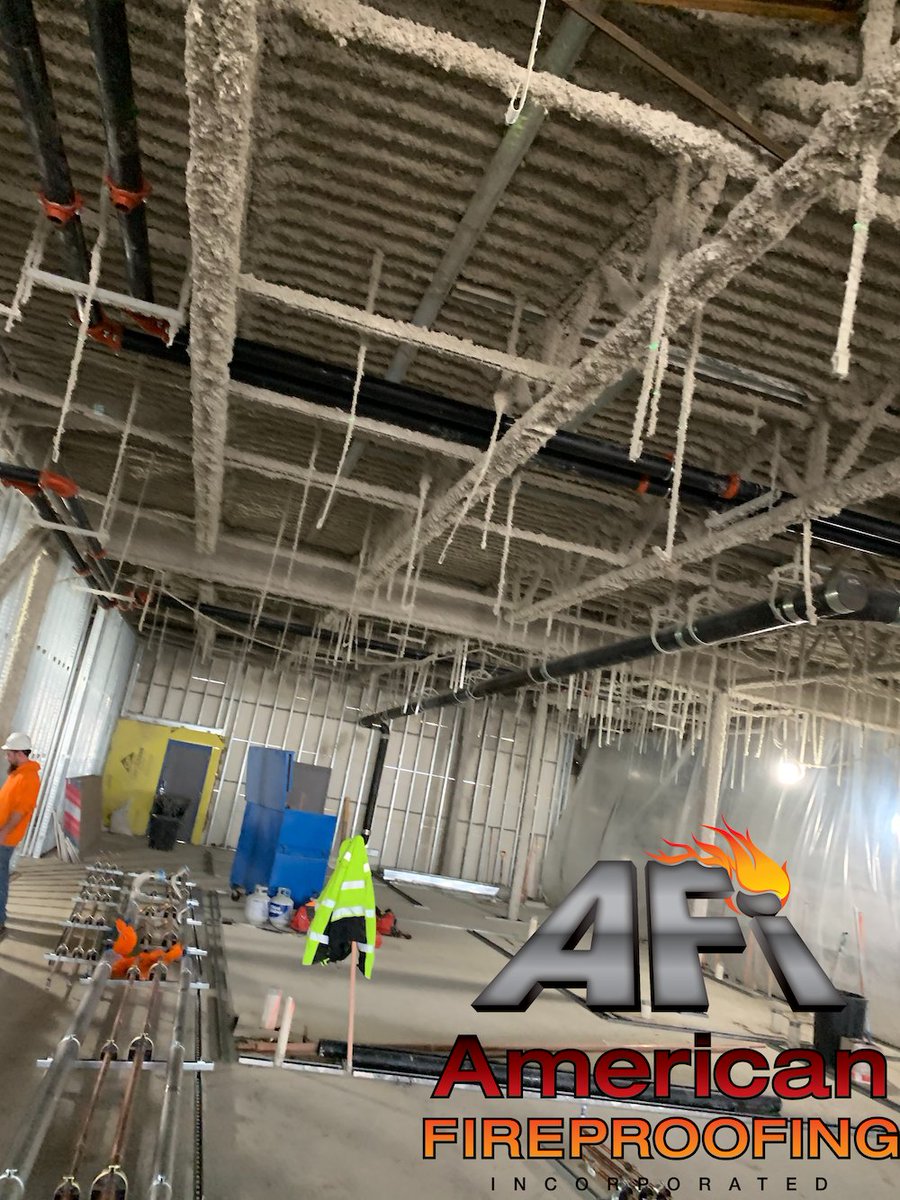 AFireproofing's tweet image. #workzonewednesday Progress shots of the AFI team's spray applied #fireproofing application at the Jackson County Regional #HealthCenter project in Maquoketa, IA using @Isolatek #CAFCO300 and #BlazeshieldII #fireprotection #fireproof #sprayedthermal #fireproofingcontractor