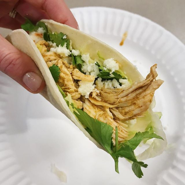 foodinthefield's tweet photo. When temperatures are rising, the last thing you want to do is fire up the oven. The Multi - Cooker is a great kitchen appliance to create healthy meals without an oven! These Chicken Tacos are a family favorite and they're portable!
#foodinthefield #agisessential #nebext https://t.co/ZjnuCno2Pr
