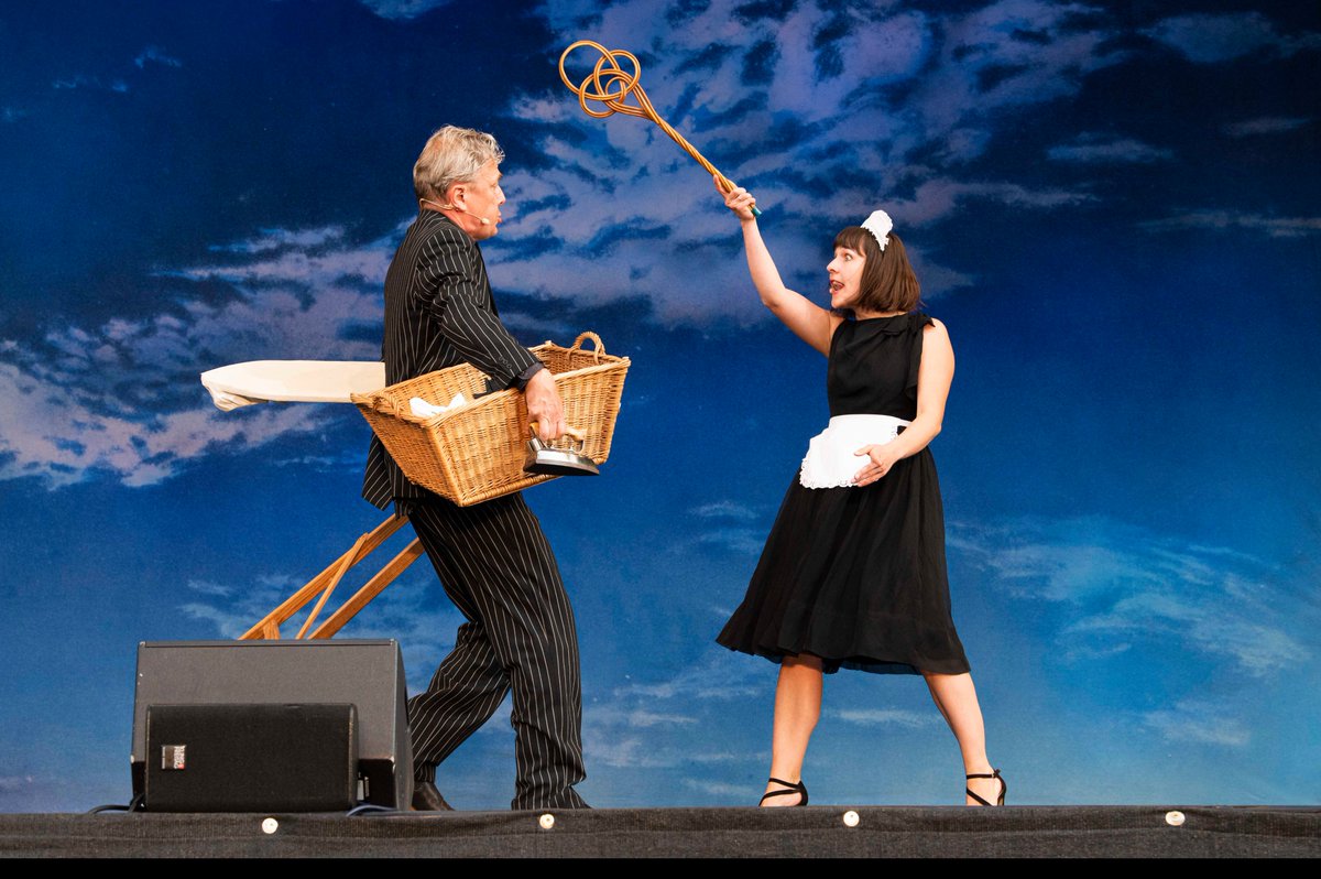 staatstheatercb's tweet photo. Morgen beginnt das Sommertheater!
Das Mehrspartenprojekt WIR SIND WIEDER DA feiert morgen im Kasernenhof Premiere. Auf Sie wartet ein Abend mit Schauspiel, Musiktheater, Ballett und Orchester. 
Mehr dazu: https://t.co/3g7ZGoZF4U
#KulturBB #bleibensieneugierig #mitabstanddasbeste https://t.co/rHbhRXyEJ0