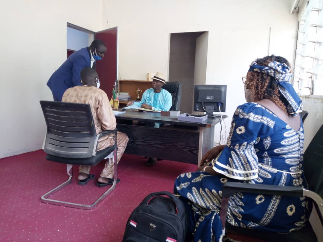 isaacomalika's tweet photo. Lancement de la CAMPAGNE DE PLAIDOYER avec les autorités SUR L’IDENTIFICATION,
STRUCTURATION, ORIENTATION ET FORMALISATION DES
ECOLES CORANIQUES DANS LA COMMUNE DE MAGA.
#ecolecoranique
#voixdepaix
#Almag https://t.co/XTi8ve4DVW