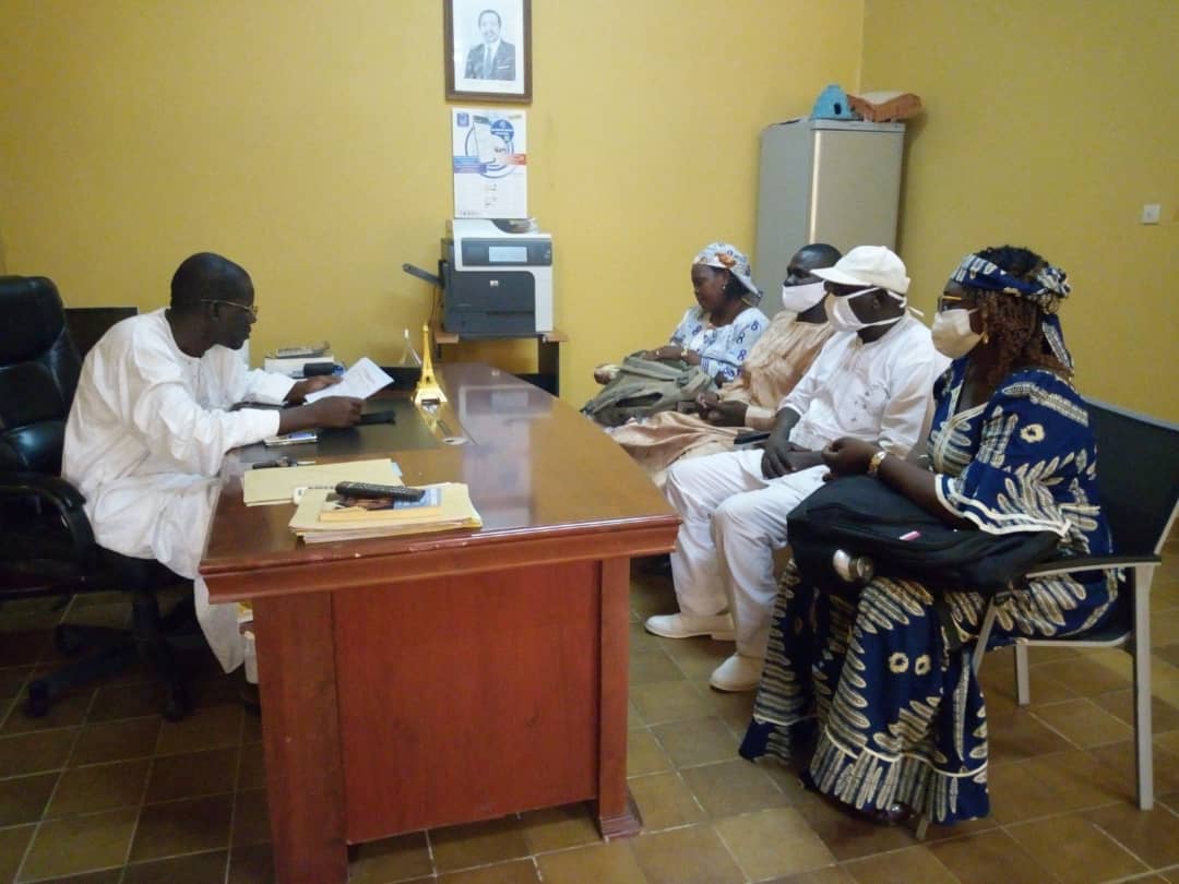 isaacomalika's tweet photo. Lancement de la CAMPAGNE DE PLAIDOYER avec les autorités SUR L’IDENTIFICATION,
STRUCTURATION, ORIENTATION ET FORMALISATION DES
ECOLES CORANIQUES DANS LA COMMUNE DE MAGA.
#ecolecoranique
#voixdepaix
#Almag https://t.co/XTi8ve4DVW
