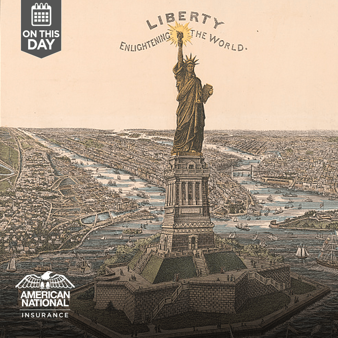 JenniferMessing's tweet image. June 17, 1885 The Statue of Liberty arrives in New York Harbor.
