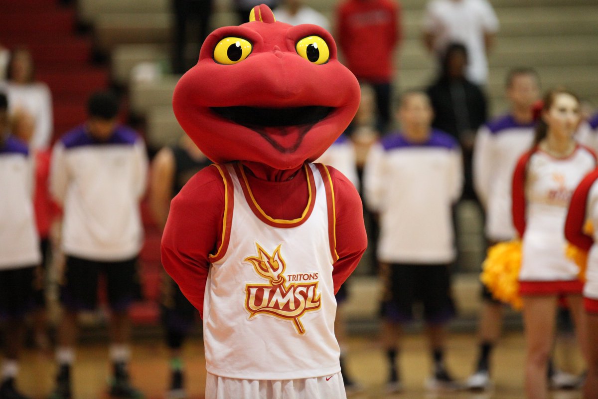 Did someone say #NationalMascotDay!? Show some ❤️
to <a href="/LouieTheTriton/">Louie</a> today!