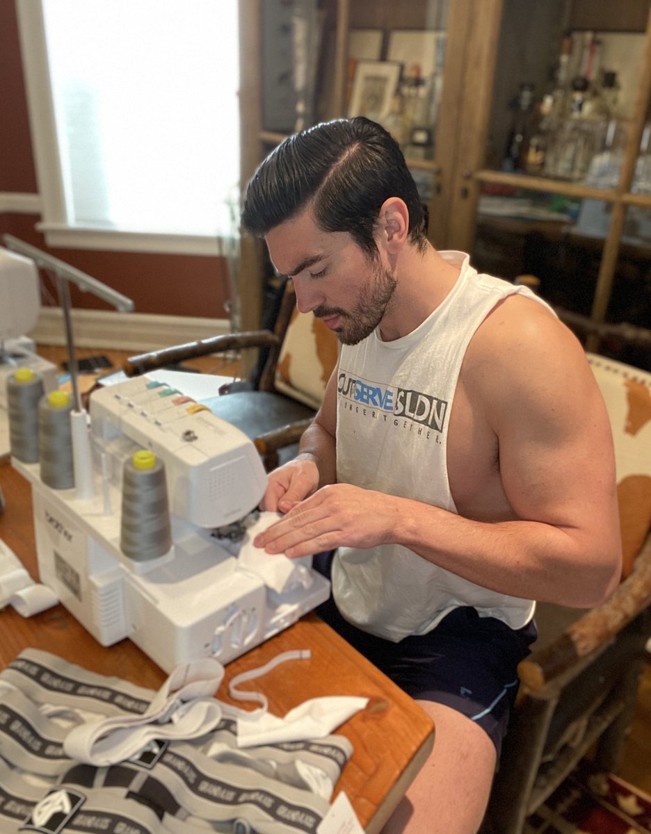 grand_axis's tweet photo. Good morning! How is everyone out there today?
I am up early (for me 😅🤪👍) working on the fall line. Gotta get these patterns submitted ASAP 😅👍

#sewing #guyswhosew #mensewing #mensfashion https://t.co/59YPorPnFy