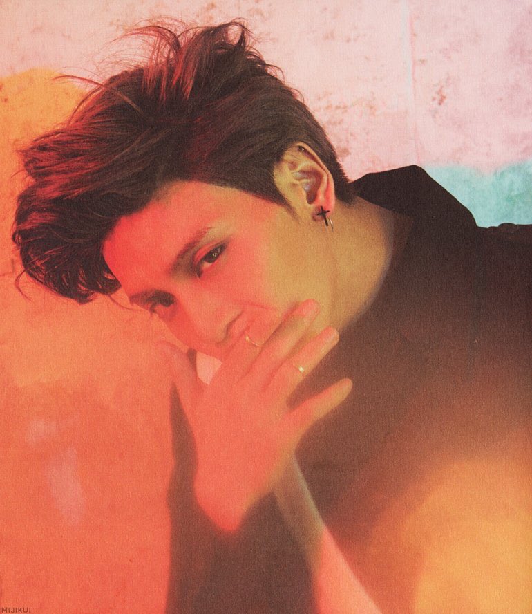 BeautifulJong's tweet photo. ❝To me, rather than saying « finding love », I think that it’s « love will come »❞

— Jonghyun, 𝓑𝓵𝓾𝓮 𝓝𝓲𝓰𝓱𝓽

cr: cosmicsticks https://t.co/YeaODaWqhu