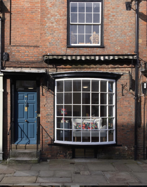 No. 29 North Street may be our new home but the shop has long been part of Chichester’s rich history. So we've put together an article all about it. Enjoy... wintersmoon.co.uk/blogs/news/the…
#Wintersmoon #newblogpost #chichester