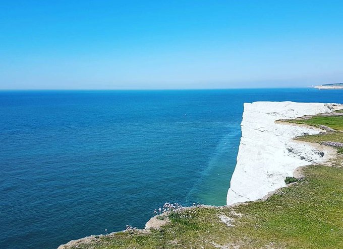 Aged 19 during a period of binge drinking, out of work &amp; feeling numb, I came here &amp; contemplated taking my own life. I'm sharing this memory again today to show how grateful I am to have made a different decision, that hope is everything #WorldSuicidePreventionDay