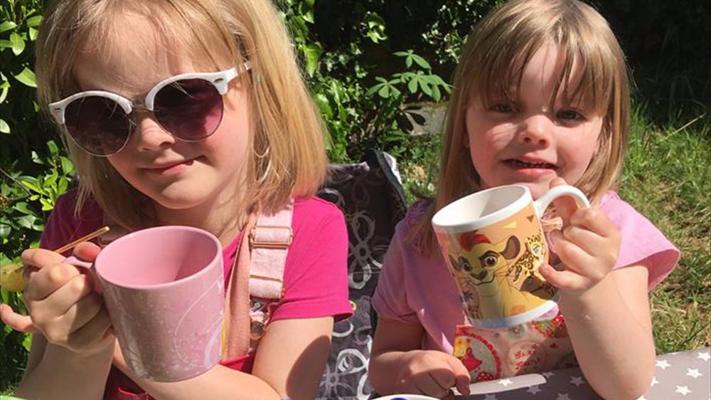 #CrowdfundLiverpool | If you're following our updates on the #Mayoral funding  you'll be pleased to know <a href="/mayor_anderson/">Mayor Anderson</a> has backed another community project, to build a kitchen, playground + garden at Pavilion Pre School Aigburth + you can too here 👉 bit.ly/PavPreSch 🏫