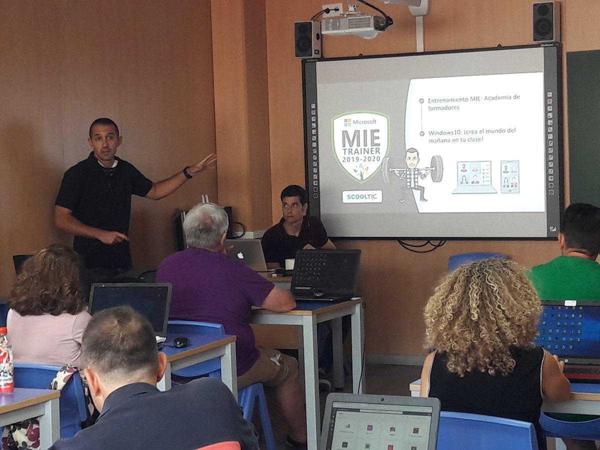 ScoolTic's tweet photo. Vicent Ferris como Microsoft especialista y trainer de aula del equipo Scooltic nos informa: RT ScoolTic: Desde COL_AVEMARIA en Carcaixent 16 profes (con mascarilla) preparándose para ser #MIETrainer MicrosoftEduEsp #BootcampScooltic https://t.co/qlaNtbWdXY