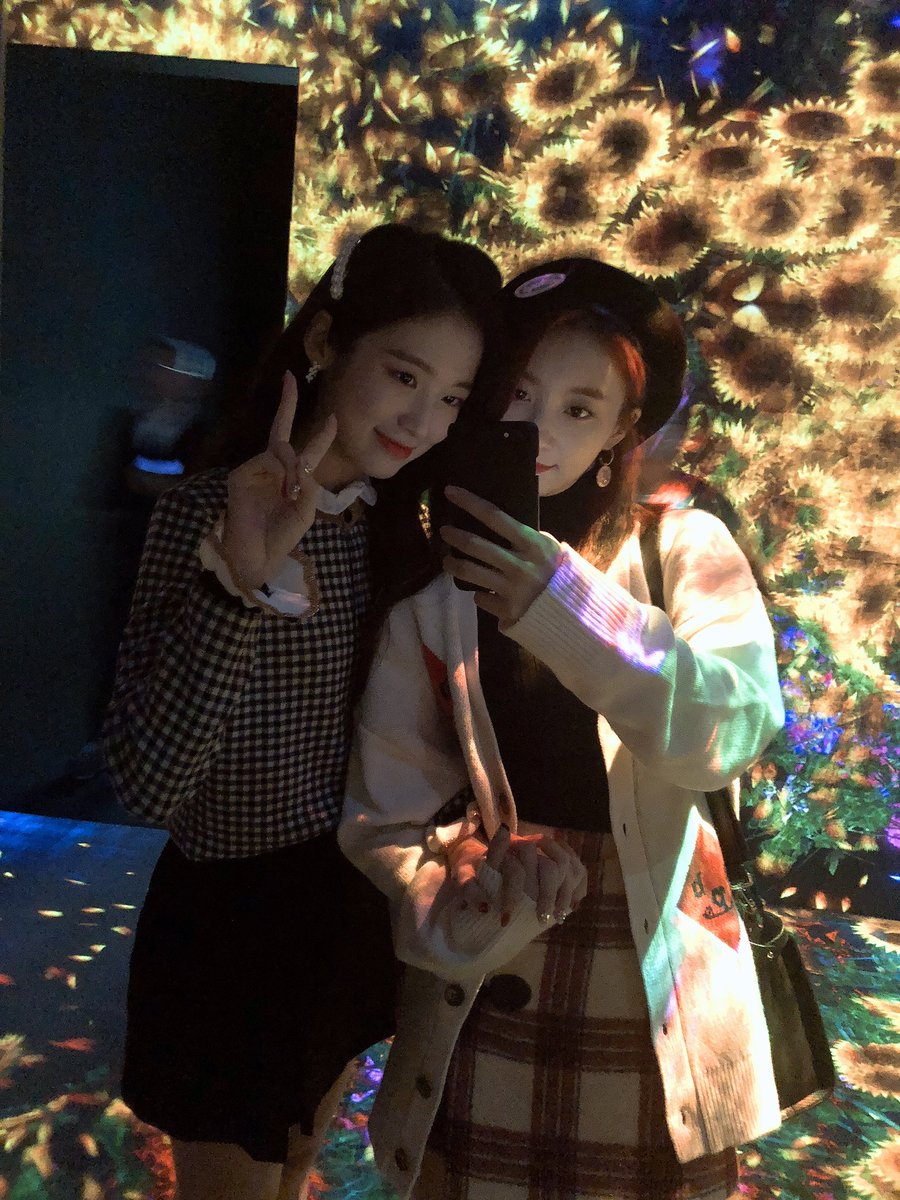 WM_OHMYGIRL tweet picture