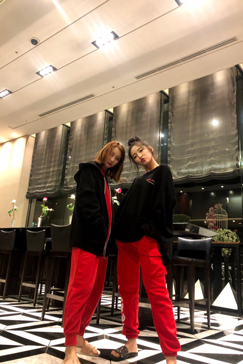 WM_OHMYGIRL tweet picture