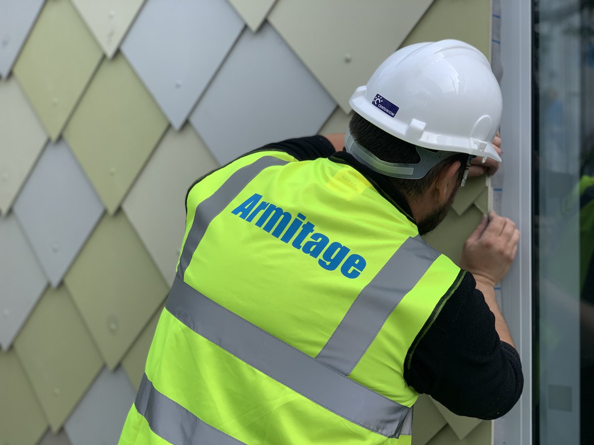 ArmitageConstru's tweet image. The EQUITONE [natura] panelling @StockportNHS looks stunning! 🤩
This is the first time @equitoneuk panelling has been set out in shingles format. 
#equitoneuk #equitone #natura
