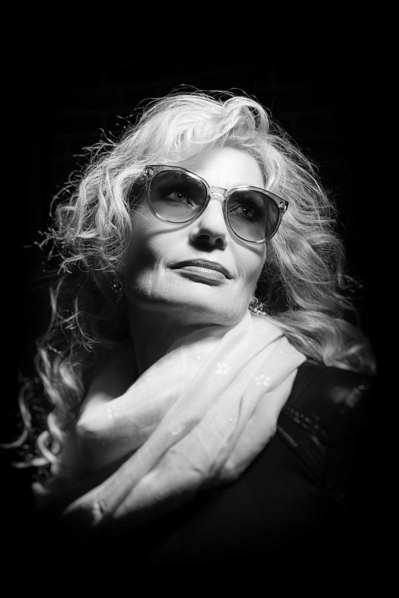 Petra No.2  #fotoshooting #photoshooting #bestager #bestagermodel #bestagershooting #fotografie #portrait #bestportraits #portraitfotografie #sunglasses #fashion #fashionphotography #beauty #beautyphotography #blackandwhitephotography #blackandwhiteportrait #mittelhessen