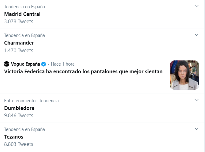 josvap's tweet photo. ¿A vosotros también os avisa @TwitterEspana de las nuevas prendas que se compra Victoria Federica, o es que interpreta que a mí me interesa por algún motivo? Esta semana ya tenemos el bolso y los pantalones. No puedo esperar hasta mañana para ver si ha encontrado los zapatos. https://t.co/pXfKXeaLaf