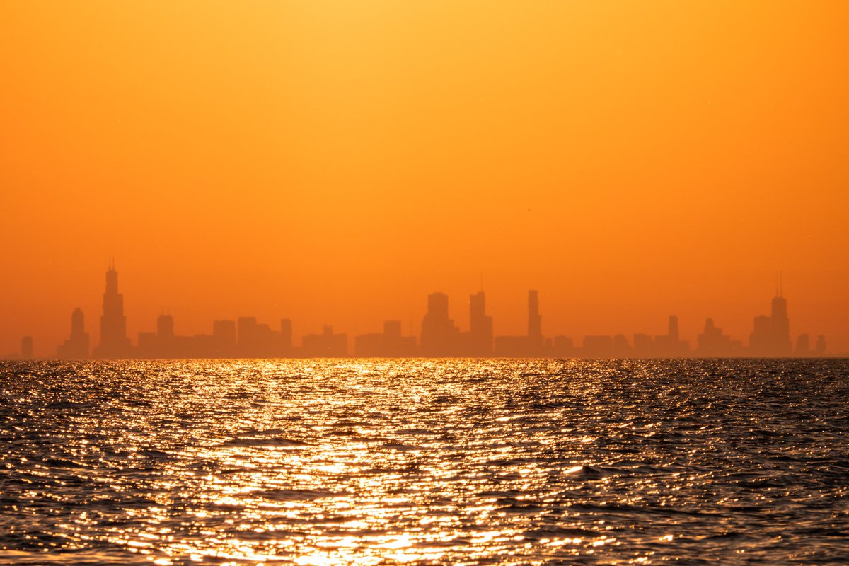 I went on a quest to Indiana to time-lapse the sun setting behind the Chicago skyline last night. In the end I couldn't get to the right spot, but here's the city from 33 miles across Lake Michigan from the Indiana Dunes at 7:55pm.  #ilwx