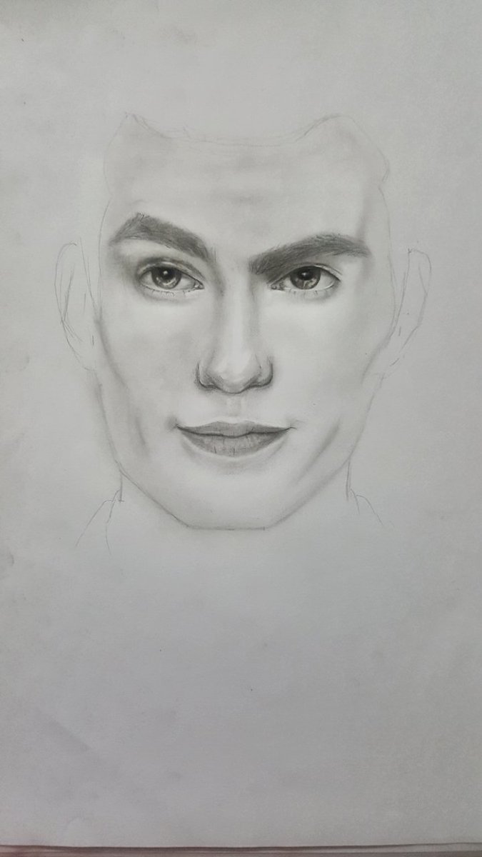 HamsADEL11's tweet photo. I Finished!💛 it was alittle bit hard for me more than wonder woman draw  lol but i really enjoyed it So I hope you like it #DC #SUPERMAN #art #draw #portrait https://t.co/PP4wkK4pog