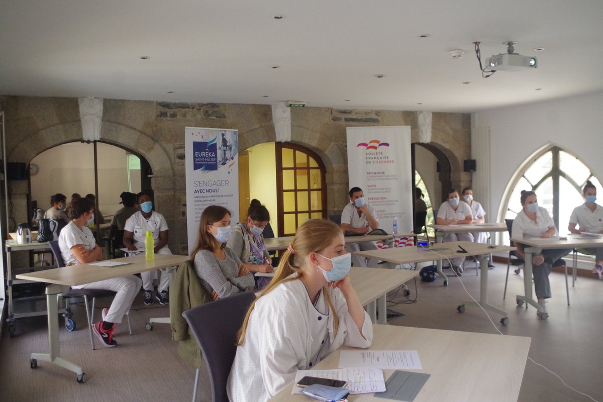 HelierPole's tweet photo. Participation d'IDE, aide-soignants et ergothérapeutes du Pôle St-Hélier au 1er webinaire de la Société Française de l'Escarre sur "Intérêt et pertinence des outils dans la prévention et la prise en soins des escarres : les outils actuels et outils innovants". https://t.co/LKOg7cxOv8
