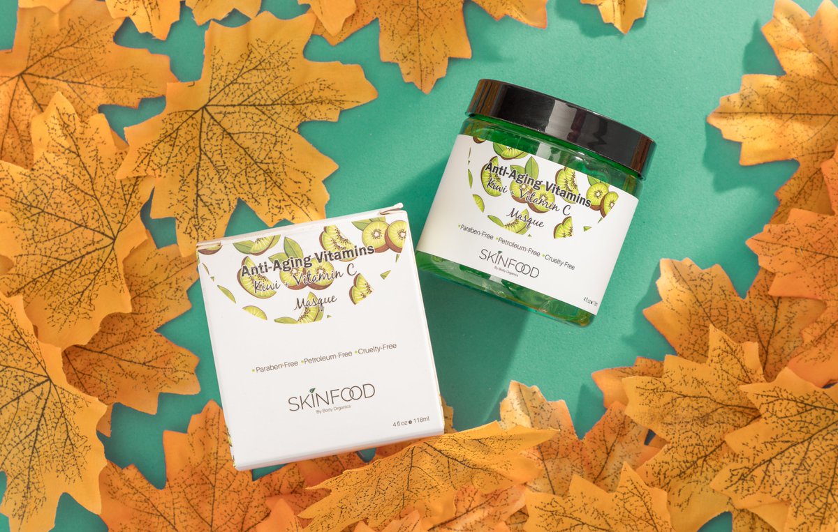 You're never too old to become younger!
Revive tired,aged and lackluster skin with this anti-aging kiwi masque for a healthy,younger look.
#Youngerlookingskin #kiwivitamincmasque