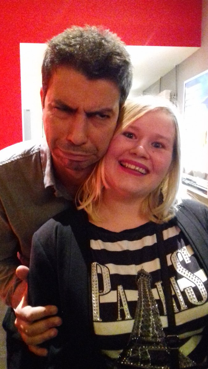 Schely_Vian's tweet photo. Joyeux anniversaire @khalidnrj   ❤️😘 https://t.co/sdIemmDxcg
