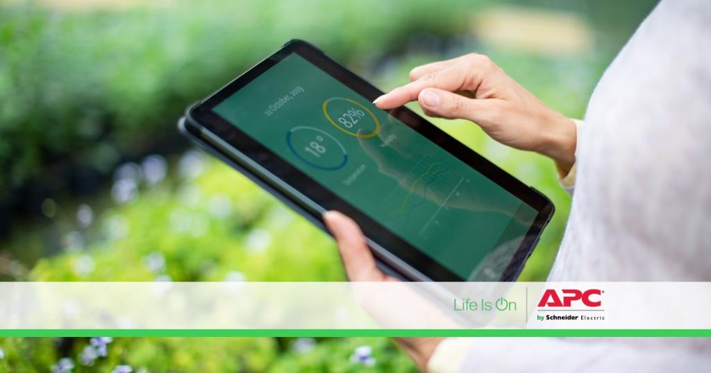 APCbySchneider's tweet photo. An energy challenge is on its way and it’s coming to the edge. Kevin Brown discussed building sustainable and resilient edge data centers at #DCDVirtual. #LifeIsOn https://t.co/RLm1AXKPpU https://t.co/Xc7yUUw4fP