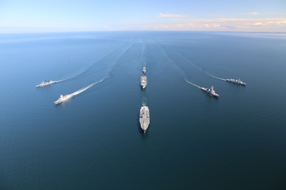 USNavy's tweet photo. And that's a wrap! 

The Multinational, Maritime Exercise #BALTOPS2020 Concludes.

Details ⬇️ 
https://t.co/A7qhs5nFSa https://t.co/7VfWtxLgPg