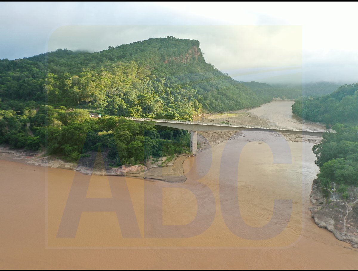 CarreterasBo's tweet photo. Conoce nuestras carreteras, Puente de la Unión Río Grande tramo #Ipita - #ValleGrande, en #SantaCruz tenemos mucho por conocer. #quédateencasa https://t.co/AewwvI0wIc https://t.co/2l1OKwYORV