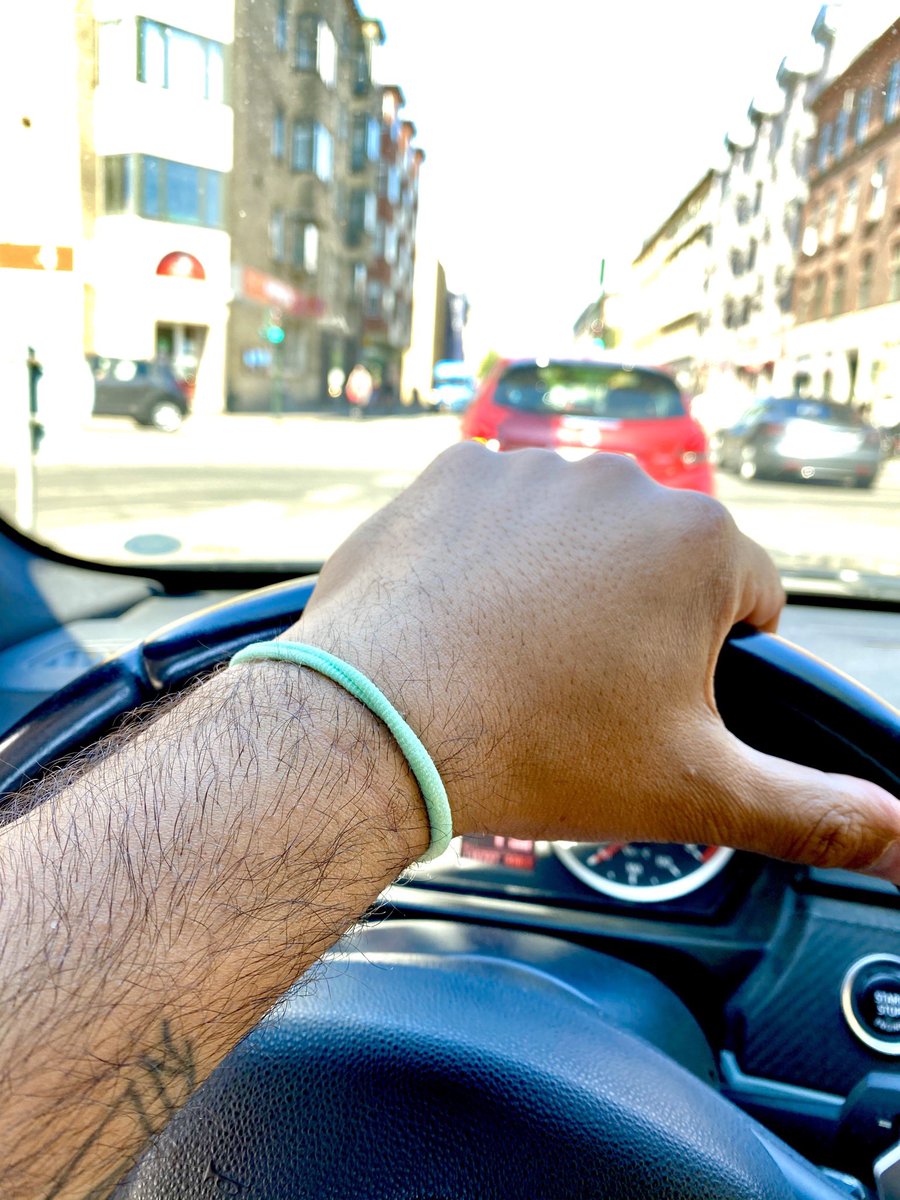 Philipjacobi's tweet photo. Du kan kende en far til en datter når....

_______
#bmw #m3 #dad #far #Datter #kendenfar #bmwm https://t.co/Fk1HY70CSU