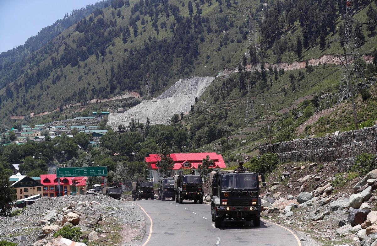 Explainer: Why are Chinese and Indian troops fighting in a remote Himalayan valley? reuters.com/article/us-ind…