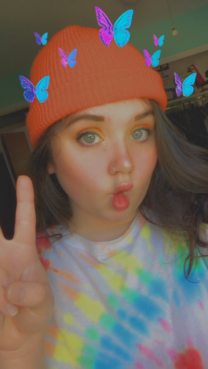 foritish's tweet photo. Needed some color in my life 🌈💚 https://t.co/3KjrdTYKxb
