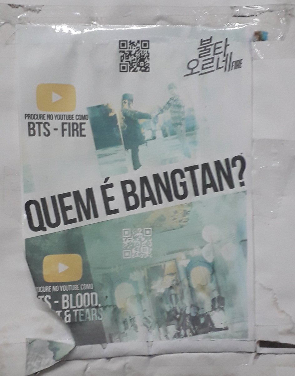 bethtortola's tweet photo. Esse ano finalmente eu retirei os que colei na loja do meu irmão (já sem cor por causa do sol kkkk) naquela época apenas uma meia dúzia conhecia o @BTS_twt no meu bairro 💜💜💜 #WhoIsBTS https://t.co/GiN36xfHi9