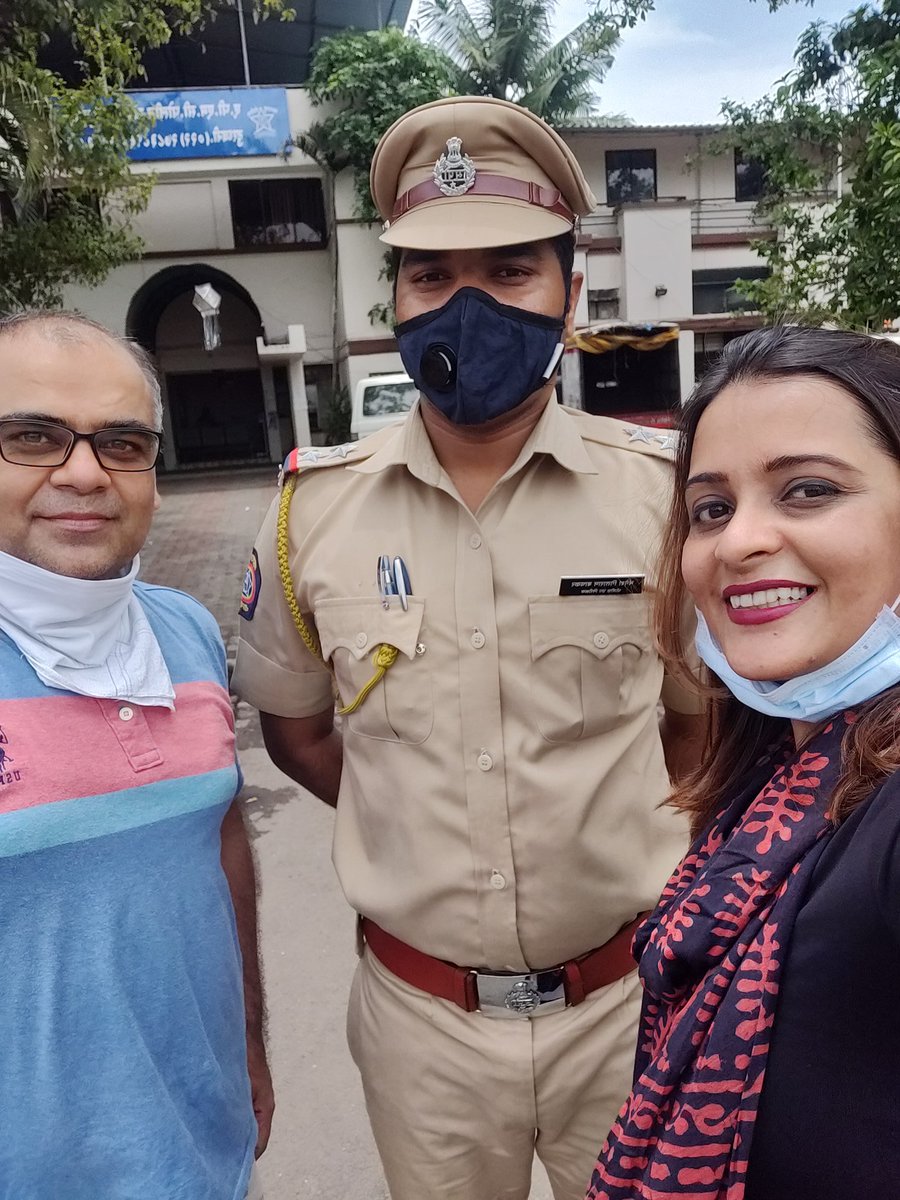 Thanks to APMC Police Inspectors for being real heroes to startups like <a href="/Sciative/">Sciative Solutions</a> and help us selflessly when we needed the most. This strengthens our trust in law enforcement system.
Sub Inspector Mange, a #reallifehero
<a href="/MumbaiPolice/">मुंबई पोलीस Mumbai Police</a> <a href="/navimumbaicv/">Navi Mumbai Citizen Voice 🇮🇳 नवी मुंबई नागरिक</a> <a href="/Navimumpolice/">नवी मुंबई पोलीस - Navi Mumbai Police</a> <a href="/startupindia/">Startup India</a>