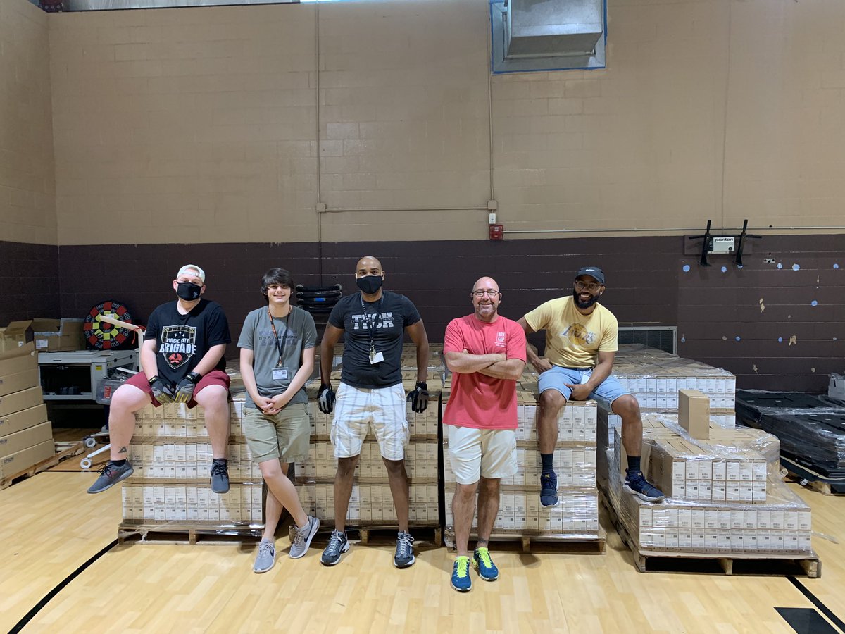 Julian Smith tweet media