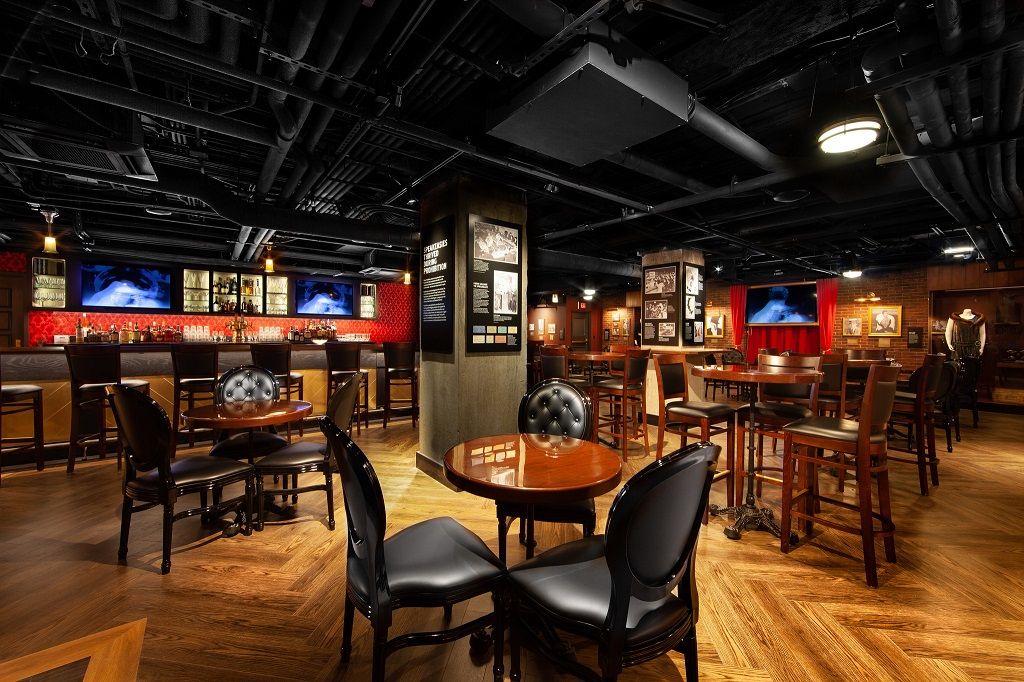 PointsTweets's tweet photo. Great list of Vegas secret bars, restaurants, speakeasies: https://t.co/O1vunFwuMU - We are suckers for a secret lounge.

Have only been to 1 of the Vegas ones on this list, but we've been to 2 other ones.  This photo is of our favorite: The Mob Museum's speakeasy downtown Vegas https://t.co/upeR1aWycF