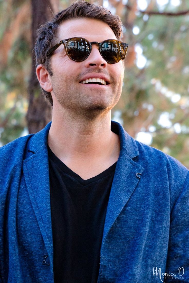 Misha collins soft but as u scroll down he gets sexier — a thread