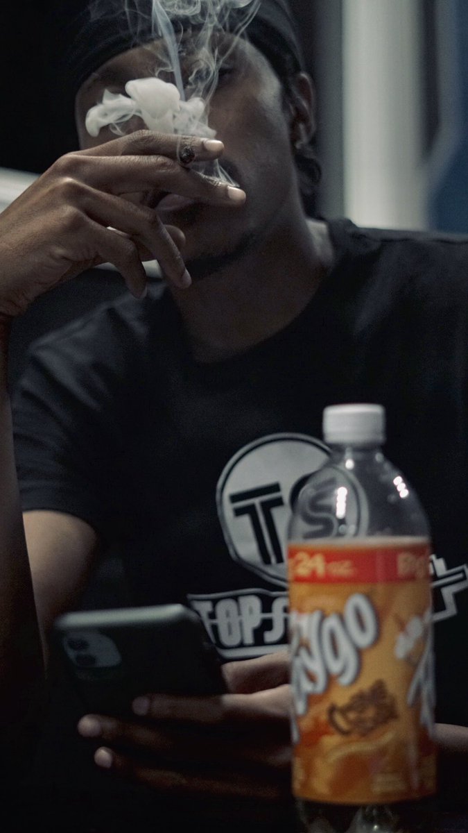 Fats_ts's tweet photo. Apply Pressure 💨💫 #Topstunnas
Cc.📸 @RenaissanceReek 🦅💫 https://t.co/92nfvflCRb