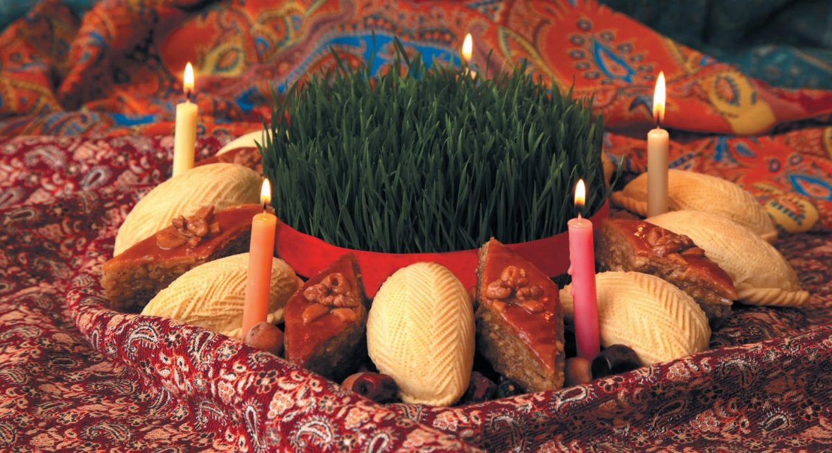 Xonça*, a decorative tray in each home that is an iconic part of celebrations that take place on and around Novruz, reminds children and families of the festivities’ arrival. * Khoncha