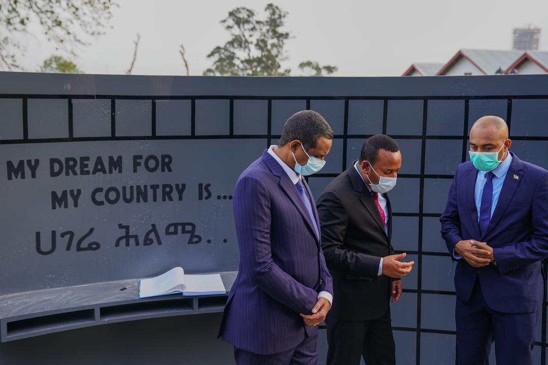 AbiyAhmedAli's tweet photo. I welcome to Ethiopia the Deputy Chairman of the Sudanaese Sovereign Council, Lieutenant General Mohamed Hamdan Daglo. https://t.co/e9WZ2ovNwC