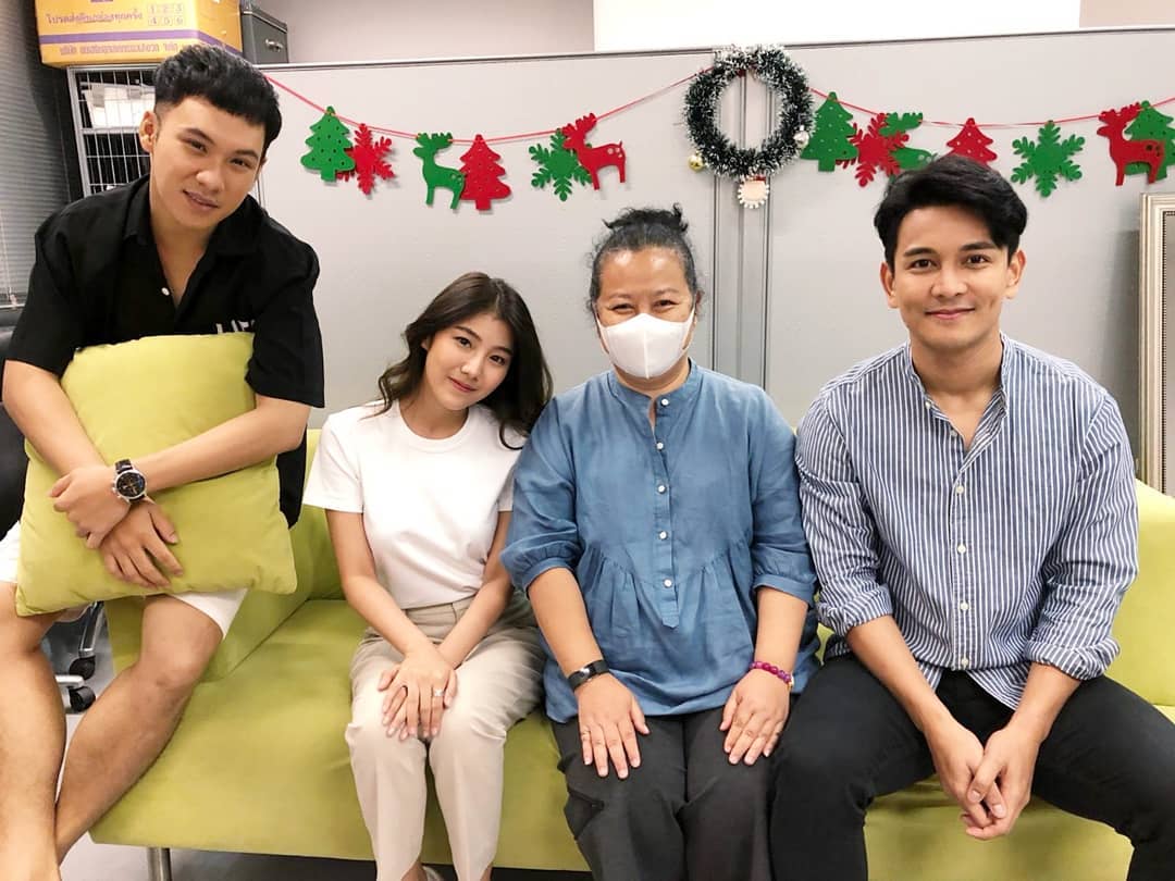 gunthestarclub's tweet photo. ❤ ดีต่อใจ ❤ จัง
วันนี้ พบเจอ The Star จำนวน 3 อัตรา
@gunnapat23 #TheStar6
#gunnapat
@smile.parada #TheStar8
@tumidol_ts9 #TheStar9
#TheStarIdol
#NextStationIs..
📷pu.supavadee 🙏
Cr. porcanfly https://t.co/hZDvGfKJIM