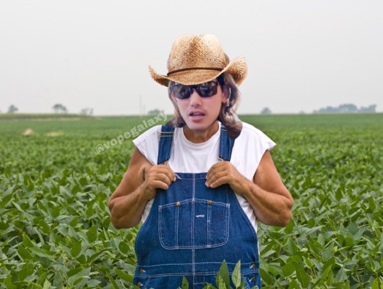 vopeparadise's tweet photo. @ericnamofficial Yee haw farmer Billy Ray Nam 🤠 #imnotreallysorry https://t.co/Frqsi4V9ob