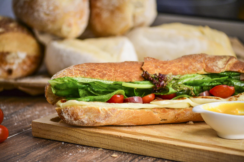 HamiltonDeli's tweet photo. Social distancing is better with our food. https://t.co/yhDUUYSWOD